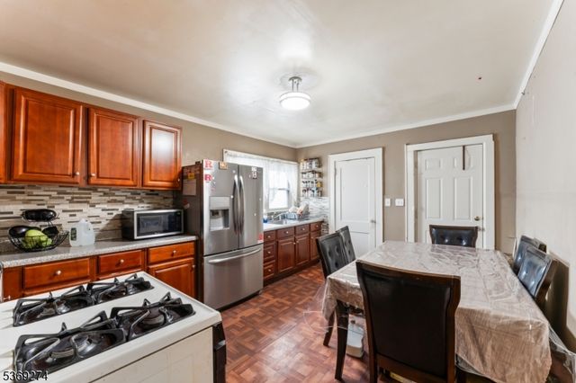 217 Centre St, Elizabeth City, NJ 07202