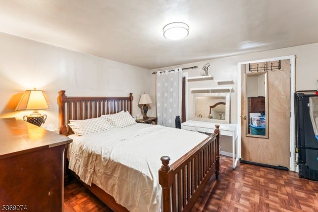 217 Centre St, Elizabeth City, NJ 07202