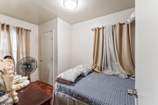 217 Centre St, Elizabeth City, NJ 07202