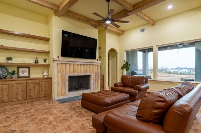 275 Highland Road, Springtown, TX 76082