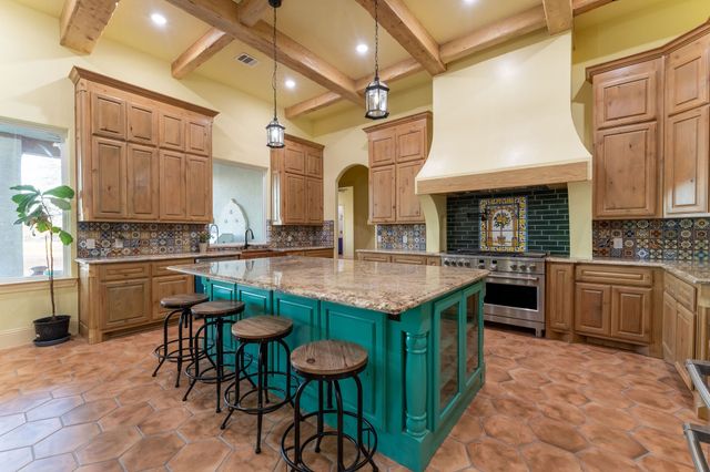 275 Highland Road, Springtown, TX 76082