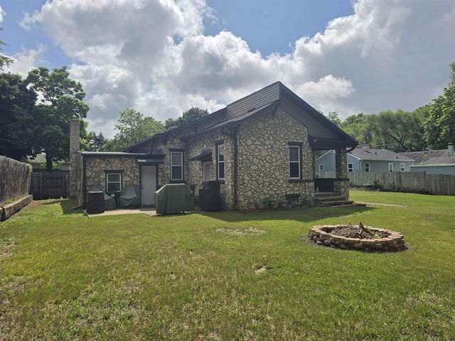 1536 Elm Street, Beloit, WI 53511