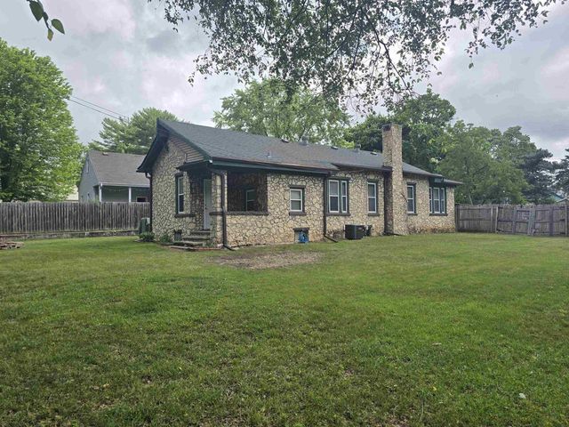 1536 Elm Street, Beloit, WI 53511