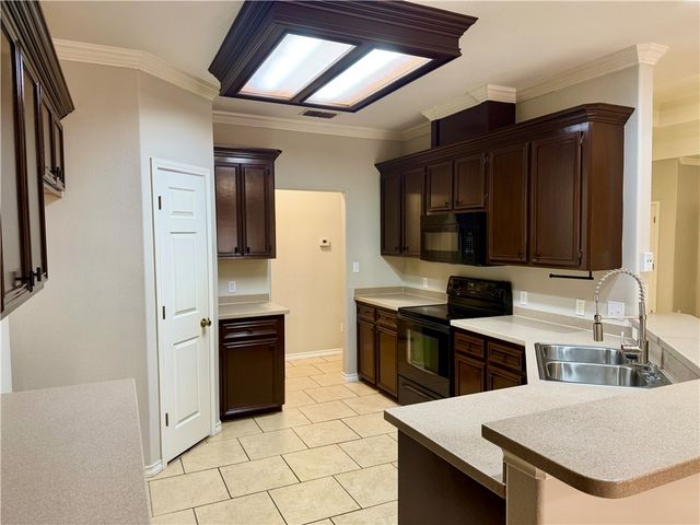 2534 Dewberry Dr, Corpus Christi, TX 78414