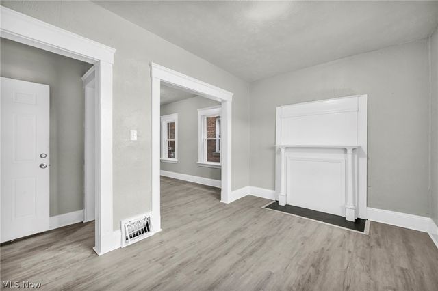 8111 Madison Avenue, Cleveland, OH 44102