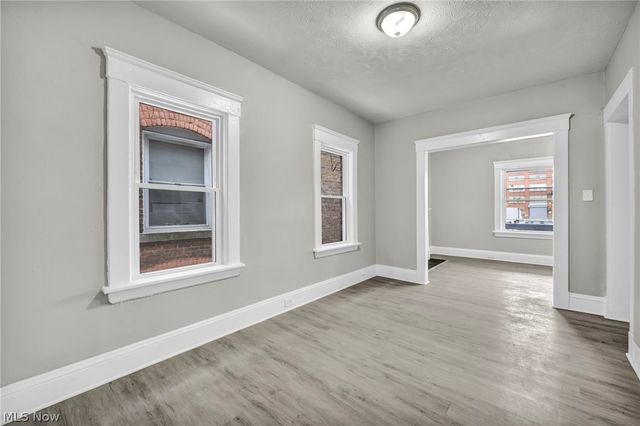 8111 Madison Avenue, Cleveland, OH 44102