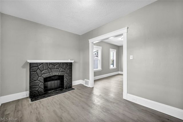 8111 Madison Avenue, Cleveland, OH 44102