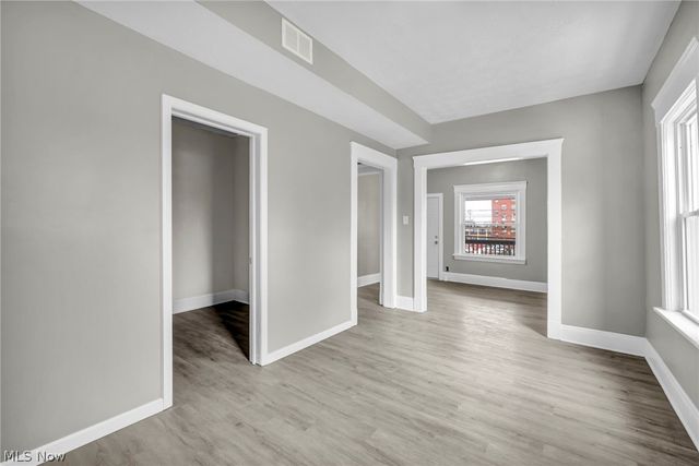 8111 Madison Avenue, Cleveland, OH 44102