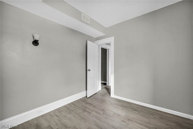 8111 Madison Avenue, Cleveland, OH 44102