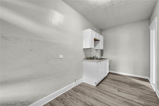 8111 Madison Avenue, Cleveland, OH 44102