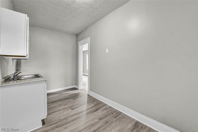 8111 Madison Avenue, Cleveland, OH 44102