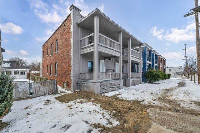 8111 Madison Avenue, Cleveland, OH 44102