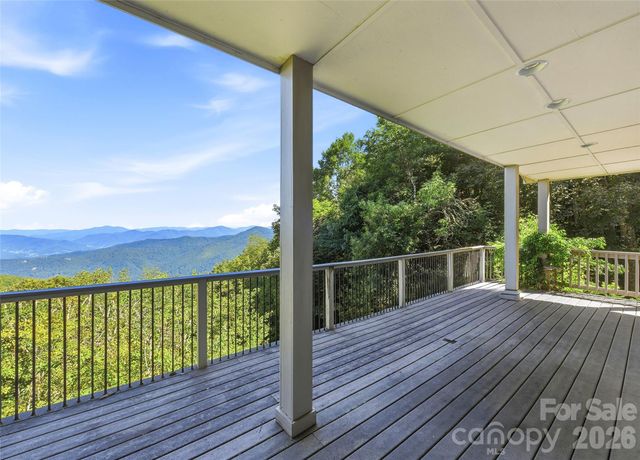75 Briarwood Lane, Maggie Valley, NC 28751