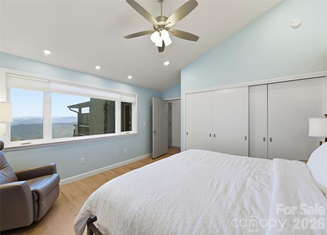 75 Briarwood Lane, Maggie Valley, NC 28751