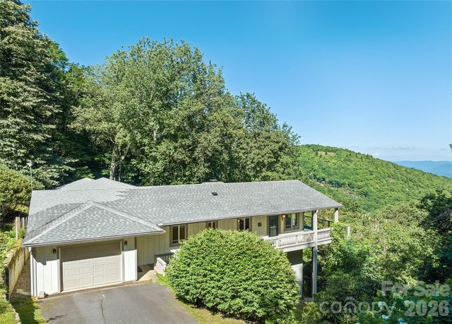 75 Briarwood Lane, Maggie Valley, NC 28751