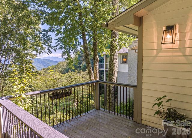 75 Briarwood Lane, Maggie Valley, NC 28751