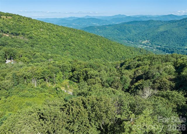 75 Briarwood Lane, Maggie Valley, NC 28751
