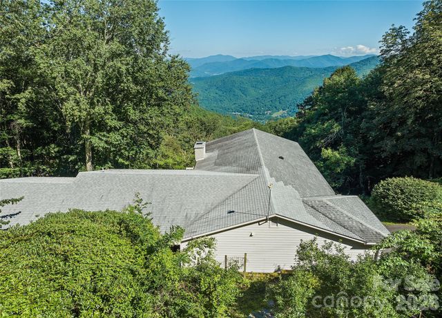 75 Briarwood Lane, Maggie Valley, NC 28751