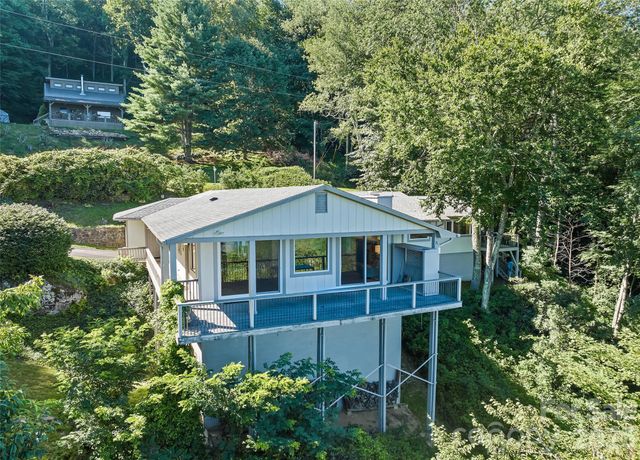 75 Briarwood Lane, Maggie Valley, NC 28751