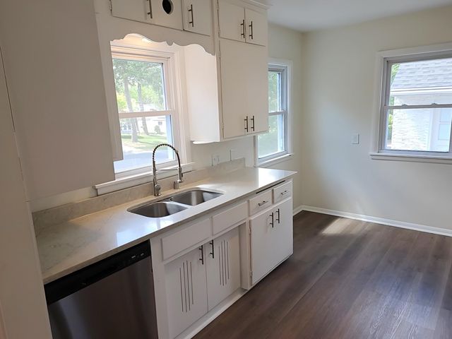 4651 6th Street NE, Columbia Heights, MN 55421