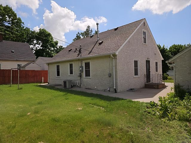4651 6th Street NE, Columbia Heights, MN 55421