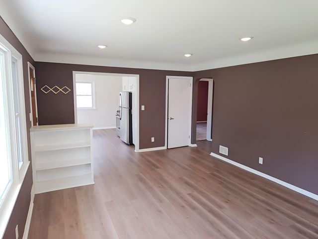 4651 6th Street NE, Columbia Heights, MN 55421