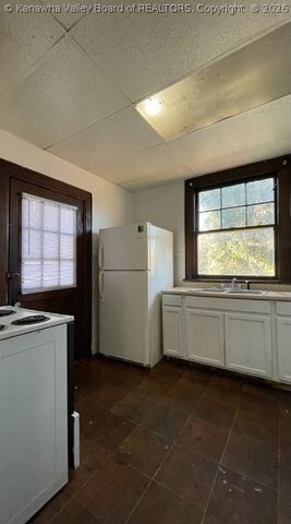 501 Thompson Street, Charleston, WV 25301