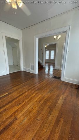 501 Thompson Street, Charleston, WV 25301