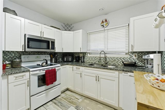 10801 W ELBOW DR, Tampa, FL 33612