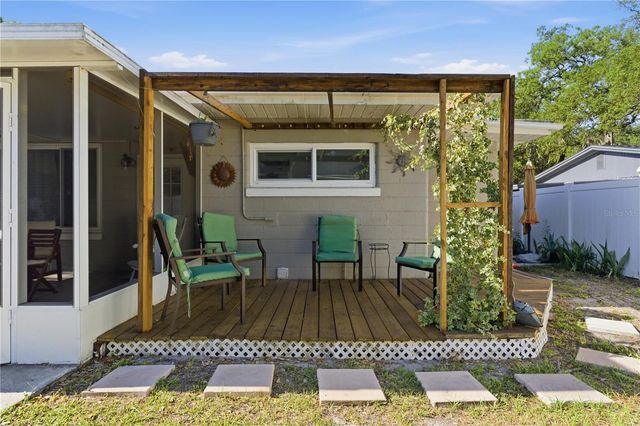 10801 W ELBOW DR, Tampa, FL 33612