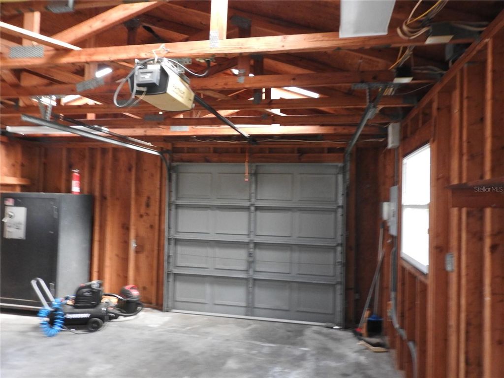 Image 17 of property listing at 8308 BEASLEY ROAD, Tampa, FL 33615