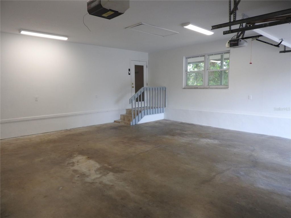 Image 21 of property listing at 8308 BEASLEY ROAD, Tampa, FL 33615