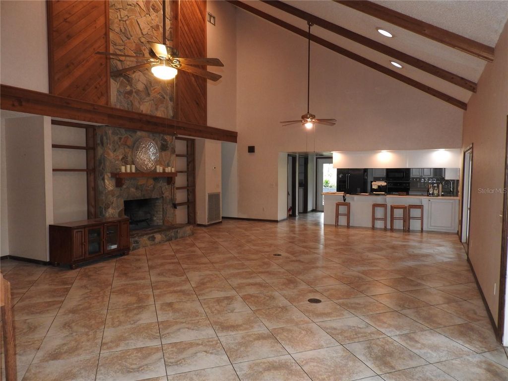 Image 22 of property listing at 8308 BEASLEY ROAD, Tampa, FL 33615