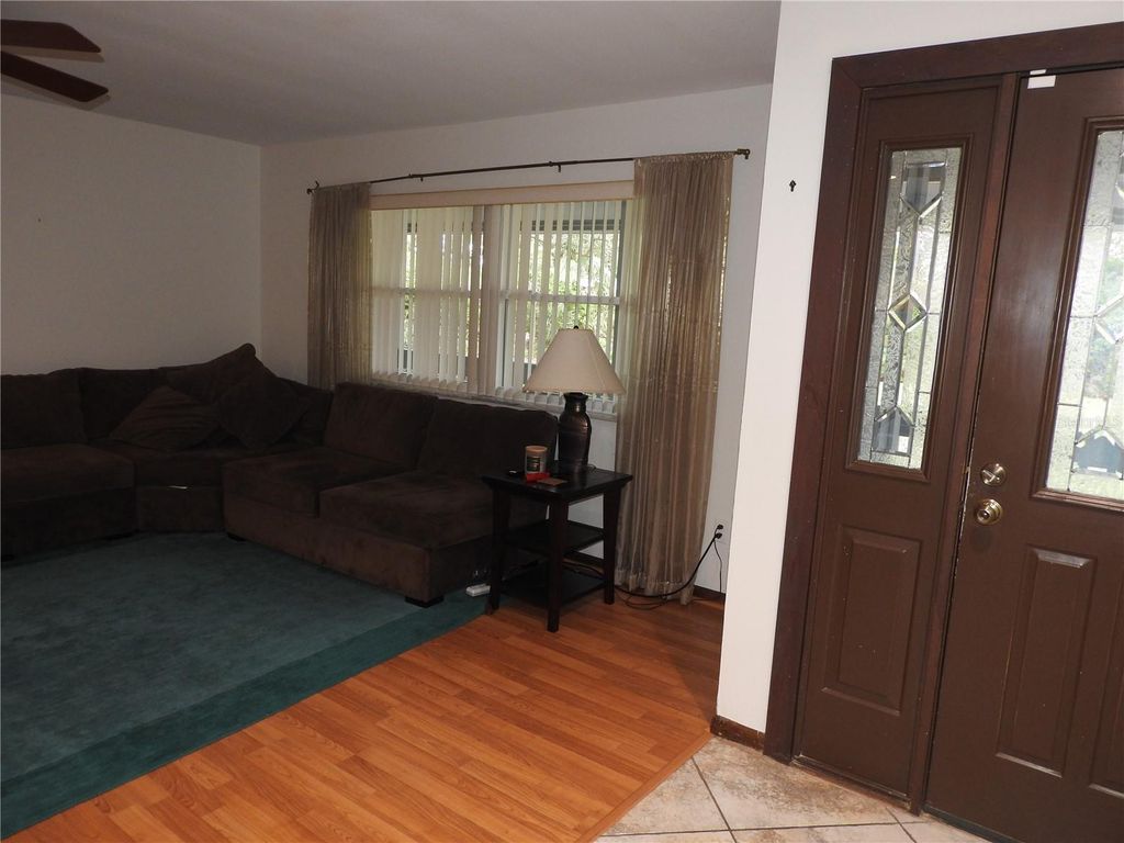 Image 39 of property listing at 8308 BEASLEY ROAD, Tampa, FL 33615