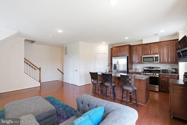 41983 WHITE MILLS TER, Aldie, VA 20105