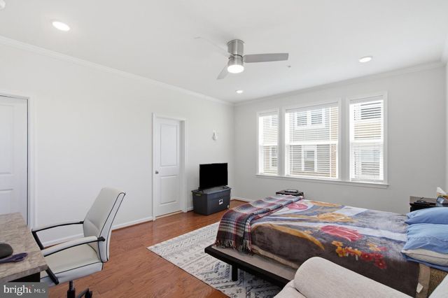 41983 WHITE MILLS TER, Aldie, VA 20105