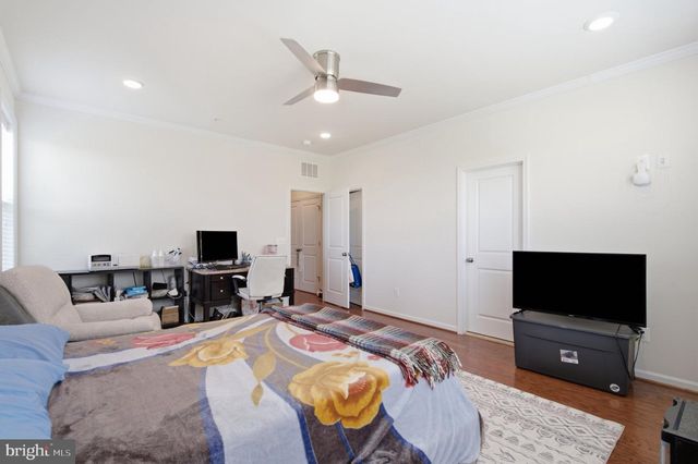 41983 WHITE MILLS TER, Aldie, VA 20105