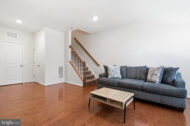 41983 WHITE MILLS TER, Aldie, VA 20105