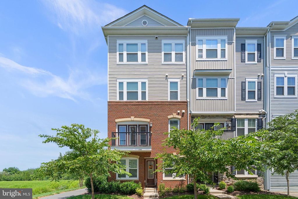 41983 WHITE MILLS TER, Aldie, VA 20105