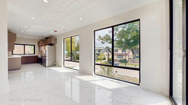 6332 Hennings Court, Morton Grove, IL 60053