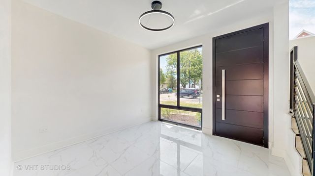 6332 Hennings Court, Morton Grove, IL 60053