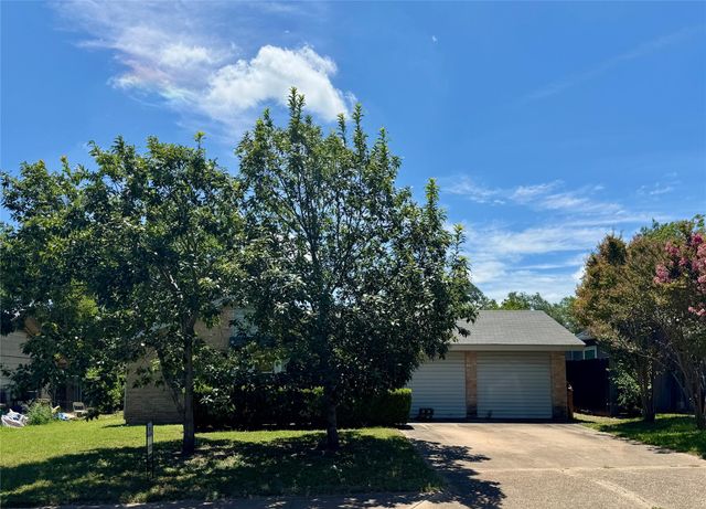 5813 Cedardale DR, Austin, TX 78745
