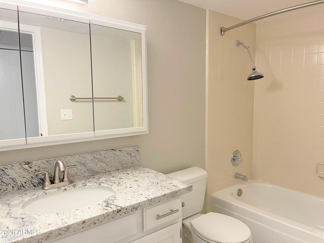 10235 N 31st Street 11, Phoenix, AZ 85028