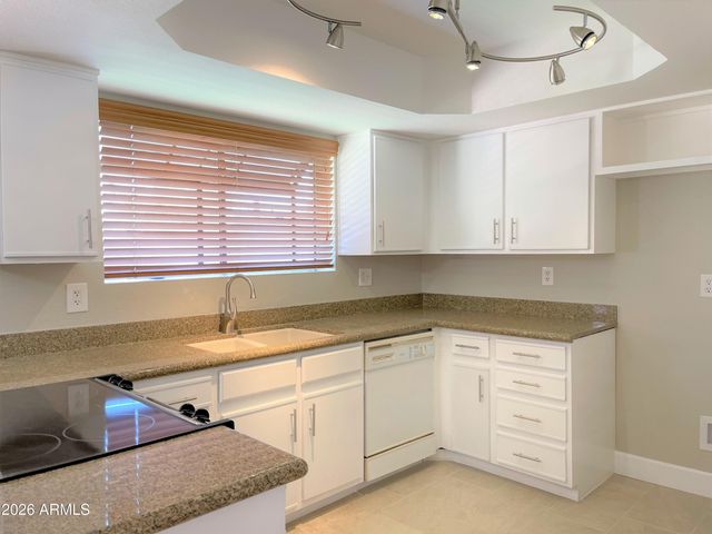 10235 N 31st Street 11, Phoenix, AZ 85028