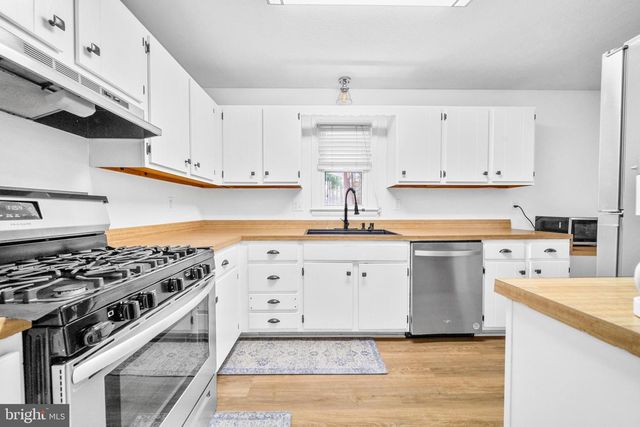 13725 CHARLES ST, Charlotte Hall, MD 20622