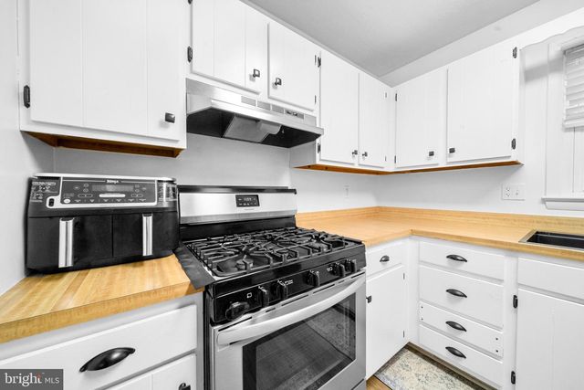 13725 CHARLES ST, Charlotte Hall, MD 20622