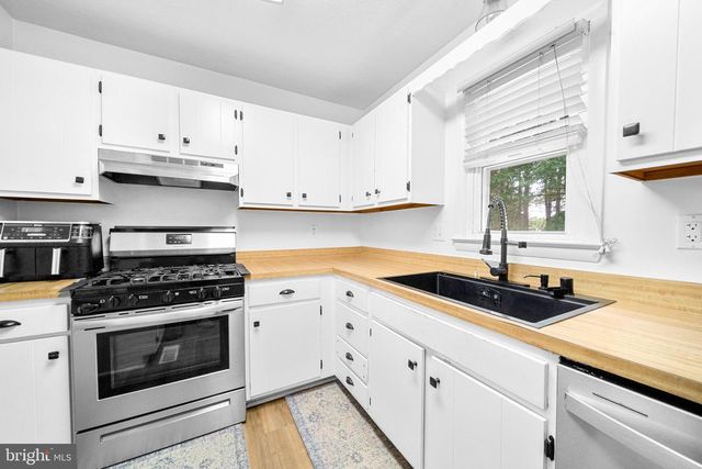 13725 CHARLES ST, Charlotte Hall, MD 20622