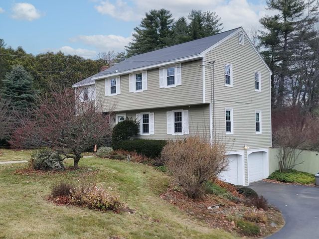 36 Hampton Drive, Nashua, NH 03063