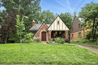 6335 Iris Avenue, Cincinnati, OH 45213