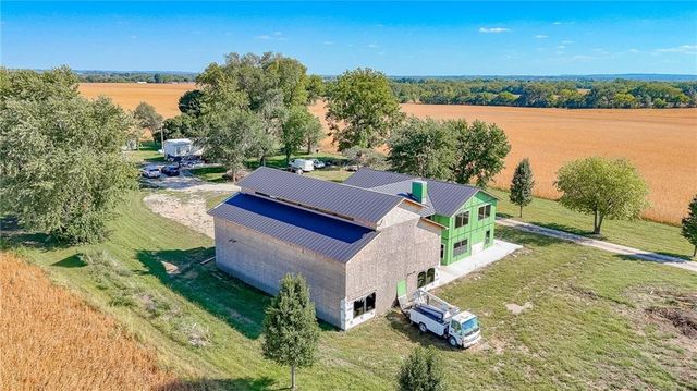 1411 S Hudnall Road, Oak Grove, MO 64075
